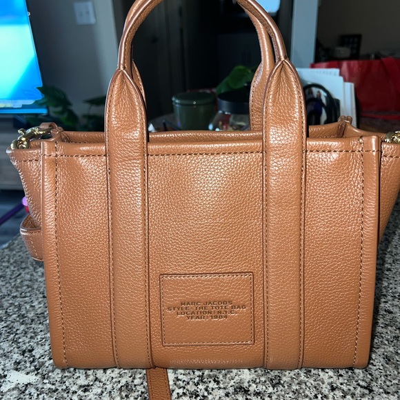 Marc Jacobs Brown Tote Bag - Picture 2 of 3